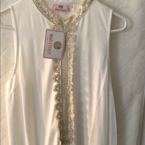 Marleylily white and gold shift dress. - Picture 3 of 3